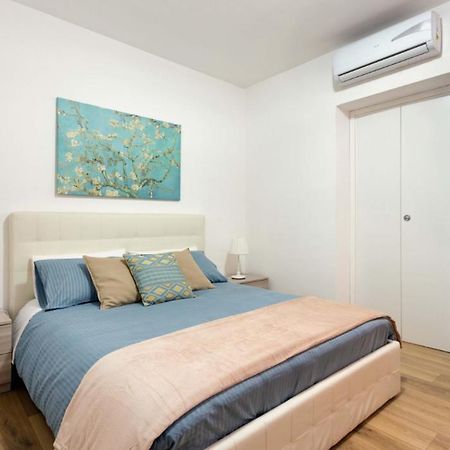 Centre Apartment Grotte Bianche 2 كاتانيا المظهر الخارجي الصورة
